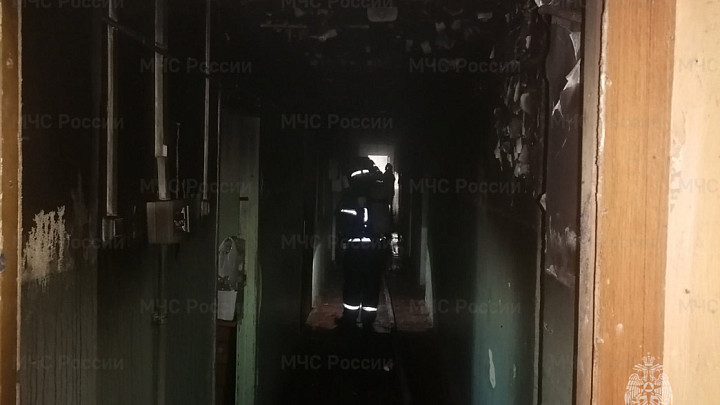 Владимирские спасатели за семь часов эвакуировали на пожарах 90 человек
